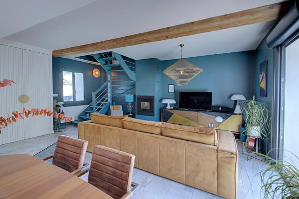 Les echets (01700) Corps de ferme 140m2 4 chambres avec Jardin au calme