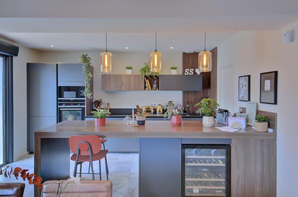 Les echets (01700) Corps de ferme 140m2 4 chambres avec Jardin au calme