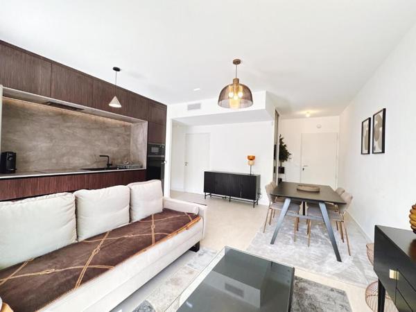 Appartement  Bonneveine Meublé Qualité Premium - 200 m² Jardin  box en sous sol