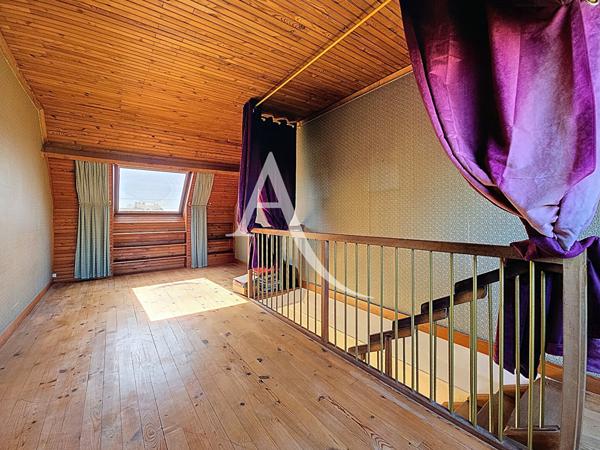 À VENDRE Maison 8 Pièces avec Appartement 2 pièces VERRIERES LE BUISSON