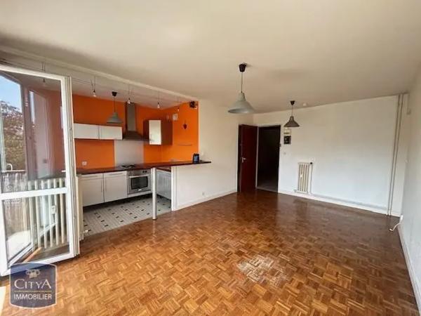 Appartement à louer 2 pièces 47.67m² Poitiers (86000)