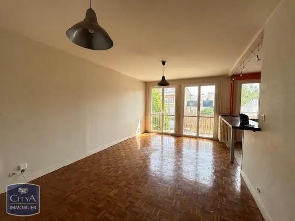 Appartement à louer 2 pièces 47.67m² Poitiers (86000)