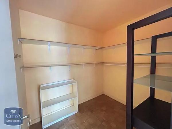 Appartement à louer 2 pièces 47.67m² Poitiers (86000)