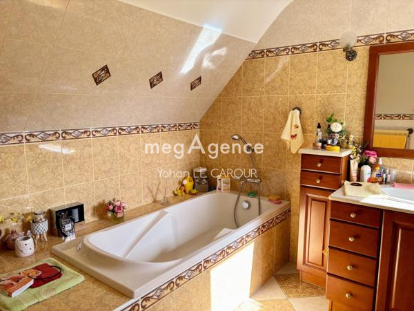 Maison à Lorient, 56100 - 5 pièces 131m²