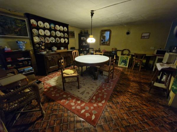 Secteur VEZELISE (54) Ensemble de 2 Fermes et dépendances à rénover / 1000 m2 env Terrain