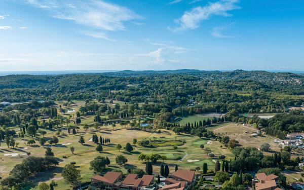 Appartement à vendre    3 pièces • 69 m2 Châteauneuf-Grasse