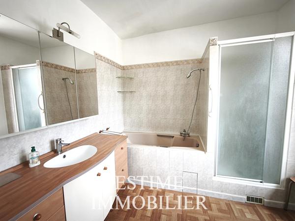 Maison 5 pièce(s) 3 chambre(s) 102 m²