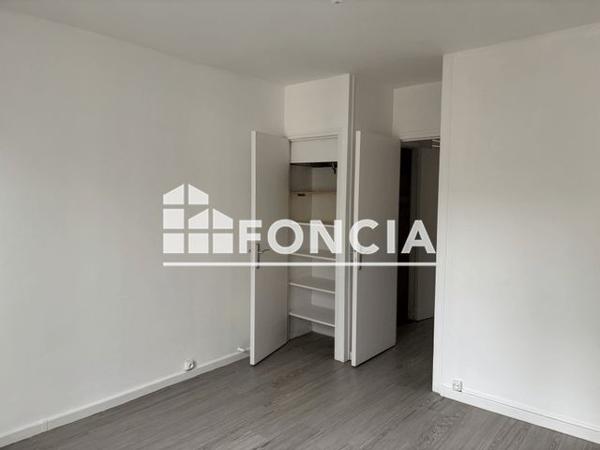 Location Appartement 2 pièces 34.9 m² - 16 RUE DE FRANCE Fontainebleau 77300