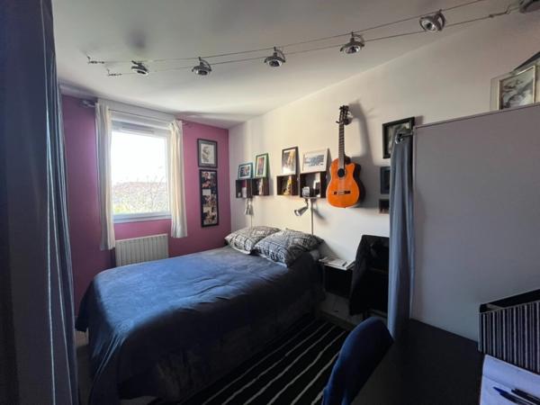 MARSEILLE Château-Gombert – INVESTISSEMENT SECURISE : T2 LOUE 37m2 + BALCON + PLACE DE PARKING