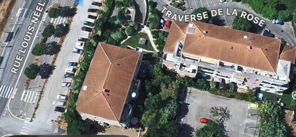 MARSEILLE Château-Gombert – INVESTISSEMENT SECURISE : T2 LOUE 37m2 + BALCON + PLACE DE PARKING