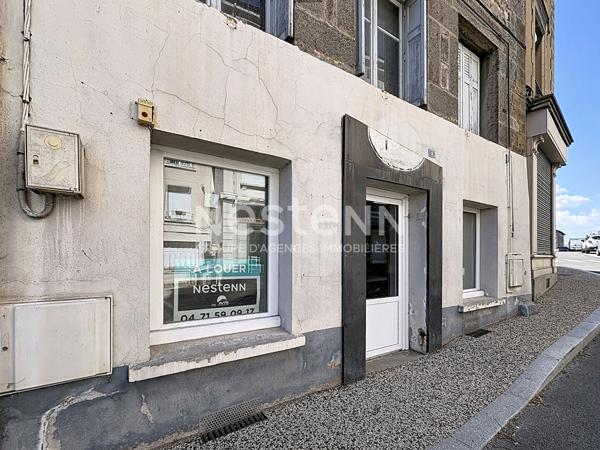 Local commercial de 75 m2 dans centre de Saint Just Malmont