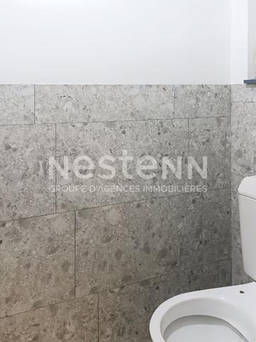 Local commercial de 75 m2 dans centre de Saint Just Malmont