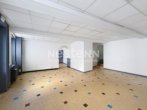 Local commercial de 75 m2 dans centre de Saint Just Malmont