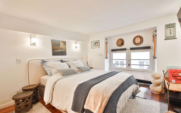 Appartement à vendre    2 pièces • 35,08 m2 Paris 1