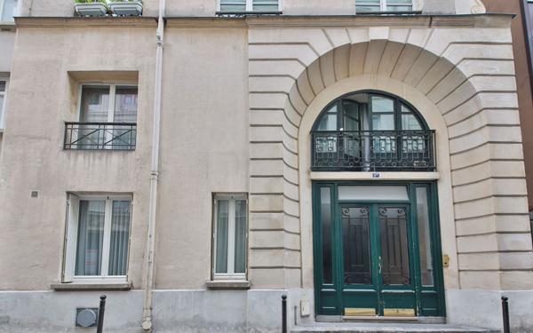 Appartement à vendre    2 pièces • 35,08 m2 Paris 1