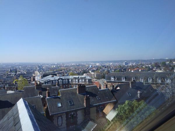 Spacieux meublé de 50m2 au sol avec place de parking