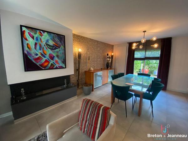 Maison à Fougères garage, commerces proches