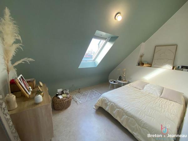 Maison à Fougères garage, commerces proches