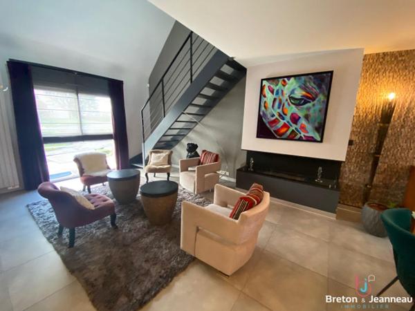 Maison à Fougères garage, commerces proches