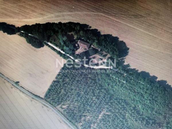 Château à restaurer à 10 mn d'Auch, 500 m2 sur 27ha de terres