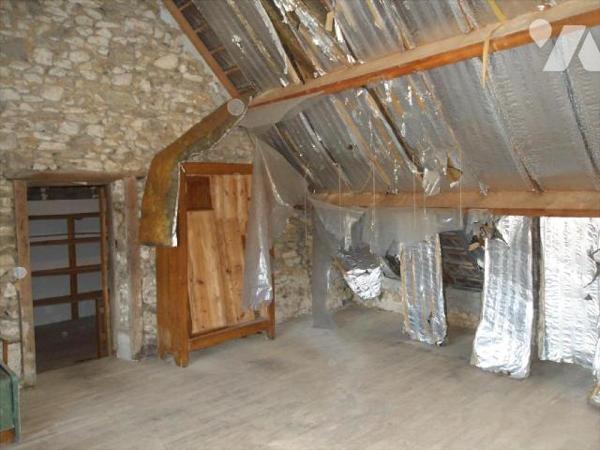 BOUSSAC (23) CREUSE, A vendre dans une rue très calme du quartier historique de la ville cette ...