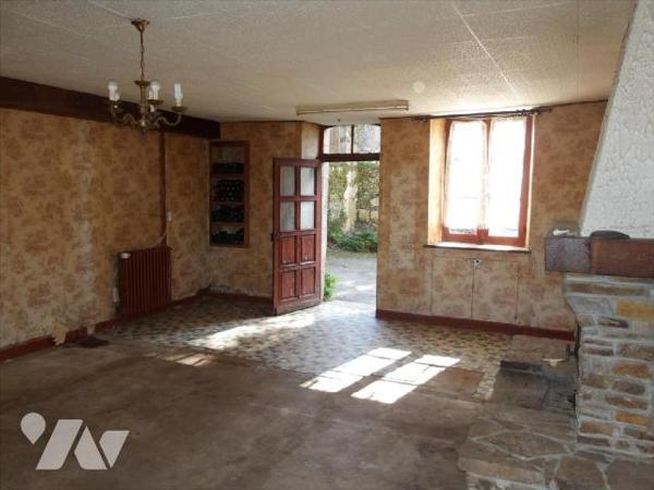 BOUSSAC (23) CREUSE, A vendre dans une rue très calme du quartier historique de la ville cette ...