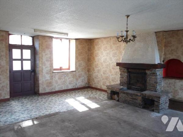 BOUSSAC (23) CREUSE, A vendre dans une rue très calme du quartier historique de la ville cette ...