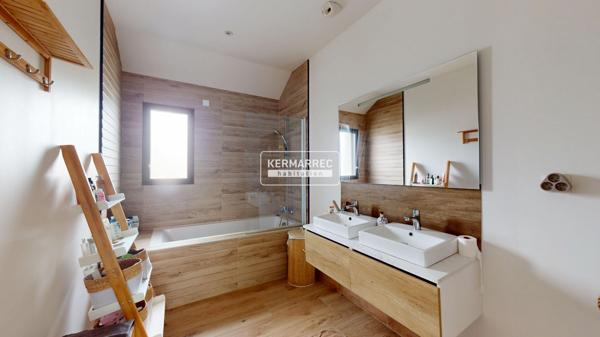 Maison 5 pièces – 150 m² environ à La Chapelle-sur-Erdre (ref : 2064T-LL)