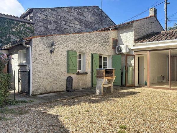 Immeuble 199 716 € Saintes 171 m² DPE
