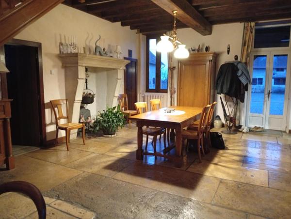 Maison à SANSSAT, 03150 - 5 pièces 178m²