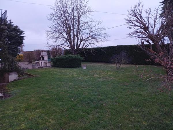 Maison à SANSSAT, 03150 - 5 pièces 178m²