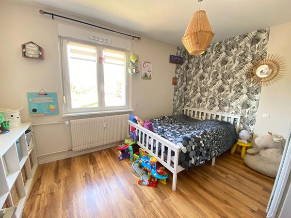 Appartement 4 pièces à Cernay : le charme au 2ème étage avec balcon ensoleillé !