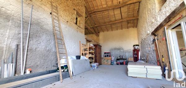 Longère 6 pièces de 165 m² à Celles-sur-Belle (79370)