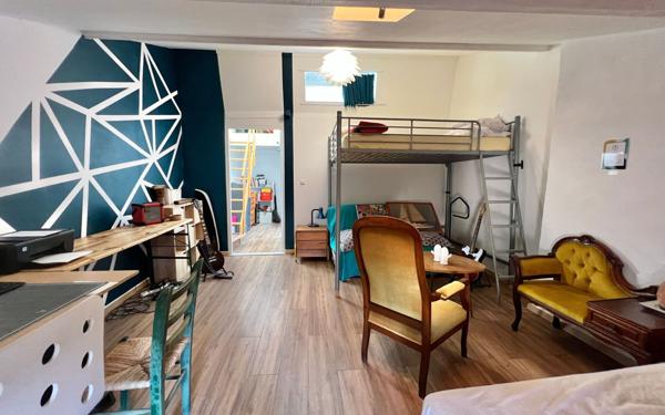 Maison à vendre    7 pièces •  Sérignan