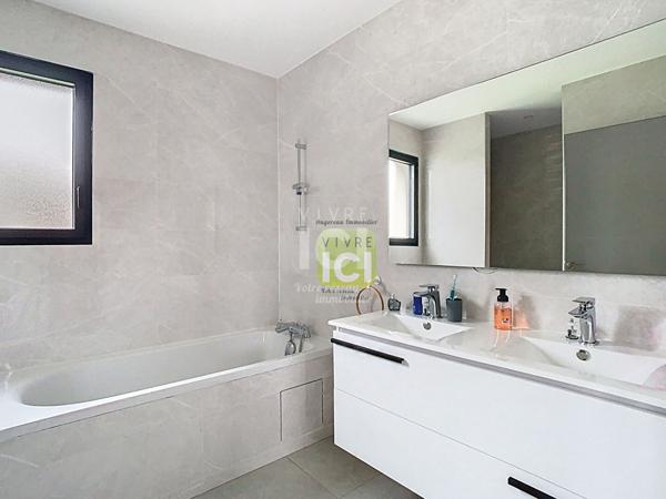 Maison moderne 4 chambres