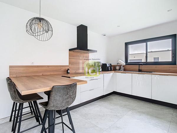 Maison moderne 4 chambres