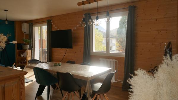 FAVERGES. APPARTEMENT 3 PIECES AVEC CAVE