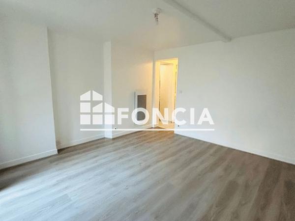 Location Studio 25.97 m² - 7 RUE TALMA Brunoy 91800