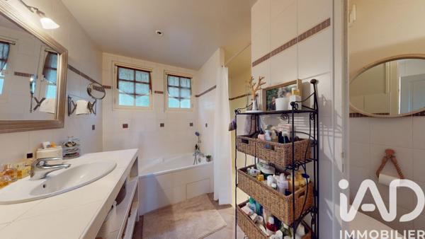 Maison à vendre 8 pièces 185 m² Gy-l'Évêque