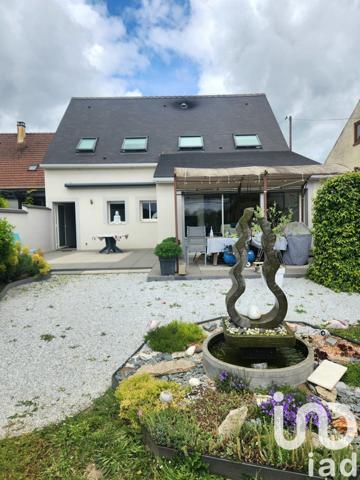 Maison 6 pièces de 141 m² à Boran-sur-Oise (60820)