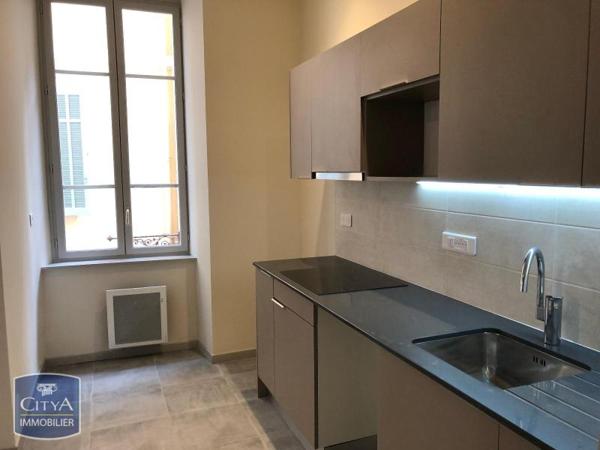 Appartement à louer 3 pièces 78.8m²