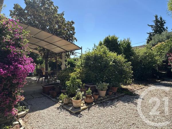 Maison à vendre  3 pièces - 145 m 2   ST CYR SUR MER  - 83
