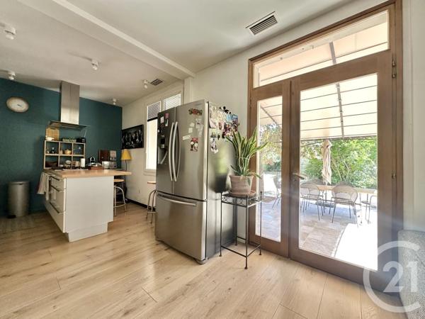 Maison à vendre  3 pièces - 145 m 2   ST CYR SUR MER  - 83