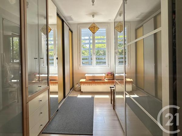Maison à vendre  3 pièces - 145 m 2   ST CYR SUR MER  - 83