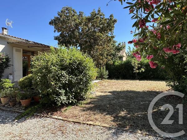 Maison à vendre  3 pièces - 145 m 2   ST CYR SUR MER  - 83