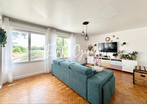 Appartement en Duplex - 2 places de stationnement - 1 cave