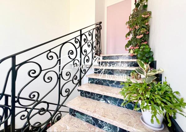 Appartement en Duplex - 2 places de stationnement - 1 cave