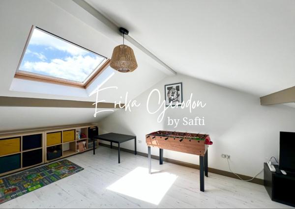 Appartement en Duplex - 2 places de stationnement - 1 cave