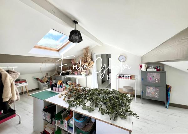 Appartement en Duplex - 2 places de stationnement - 1 cave