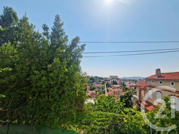 Maison à vendre  4 pièces - 119 m 2   MARSEILLE  - 13010